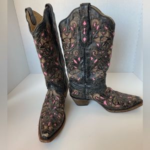 Corral Women's Black Floral Embroidered Inlay Snip Toe Cowboy Boots